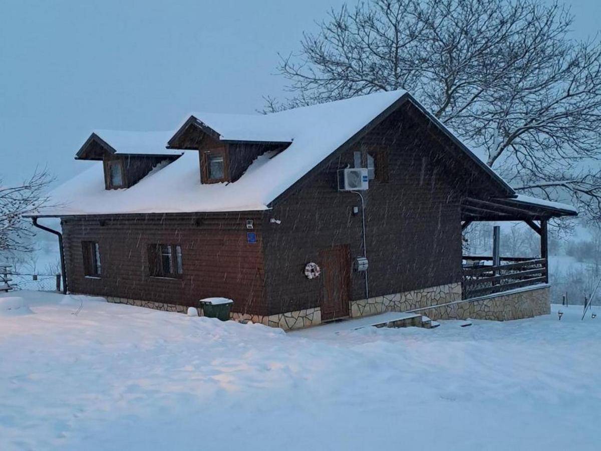 Villa Matan House Otočac Exterior foto